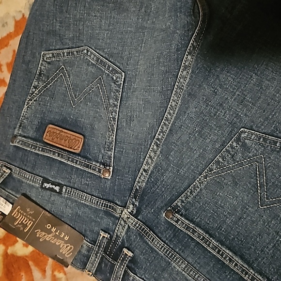 Wrangler retro Bailey high-rise shorts size 11 - Picture 7 of 8